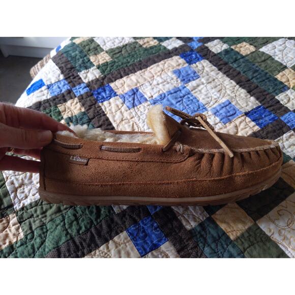 L.L.Bean Wicked Good Moccasin Slippers Men's Sz 8 Genuine Shearling Fur Suede - Picture 7 of 13